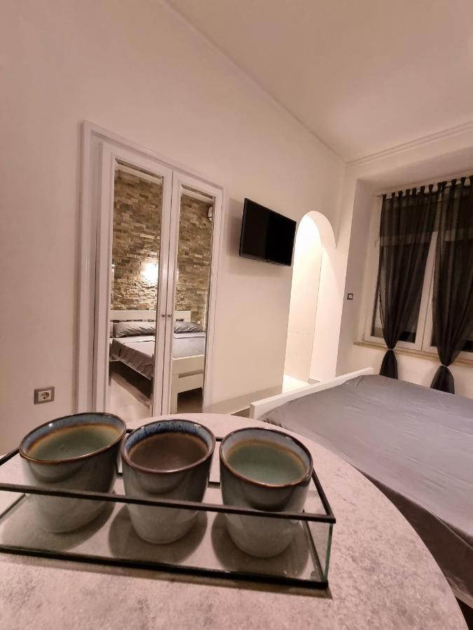 Apartment Amfiteatar Pula Bagian luar foto